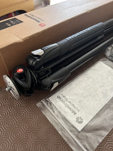 Manfrotto tripod - , /