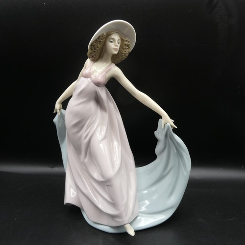 Rare retired lladro - rare,