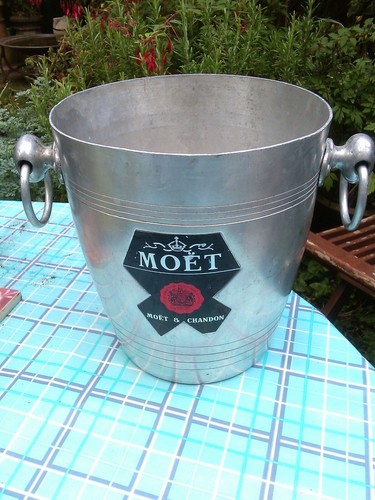 Vintage moet and chandon - moet,