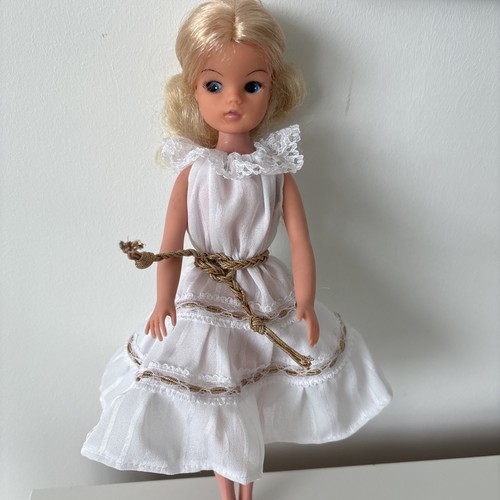 Vintage pedigree sindy doll - sindy,
