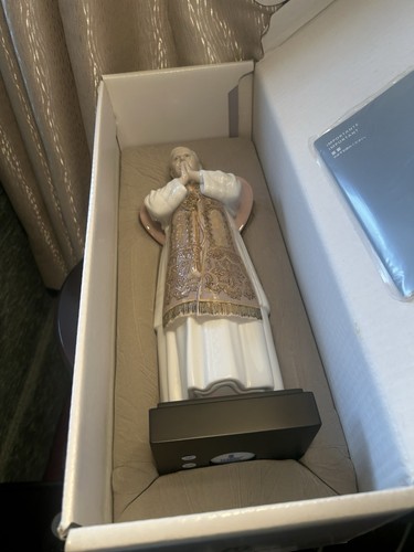 Lladro 01008266 pope benedict - 01008266,