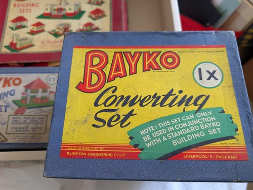 Vintage bayko building - building, set