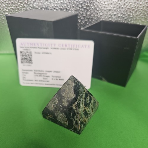 Kambaba jasper pyramid crystal - pyramid,