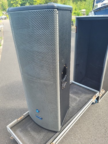 Mackie sa1232z speaker - mackie, with