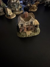 The Leonardo Collection Cottage Ornament Decoration Collectable