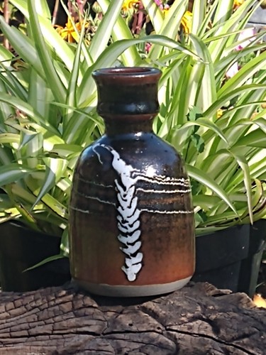 Studio pottery jack crisp hand - crisp,