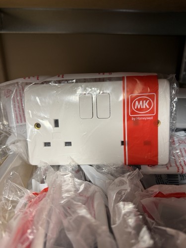 13amp double socket - mk,