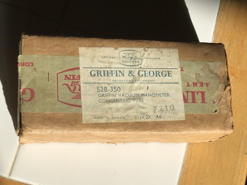 Manometer vintage physics - vintage, {physics}