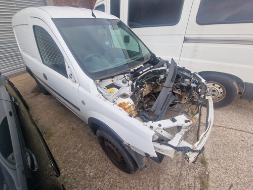 Breaking vauxhall combo c - *breaking*,
