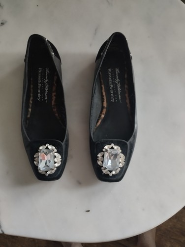 Ladies russell bromley flat - russell, &