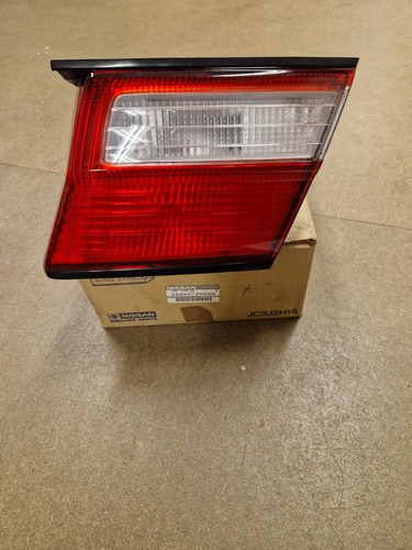 Genuine nissan almera rh - genuine,
