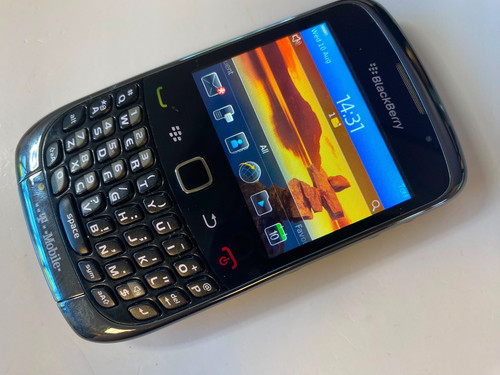 Blackberry curve 9300 - blackberry,