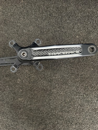 Race face crankset 175mm black - face,