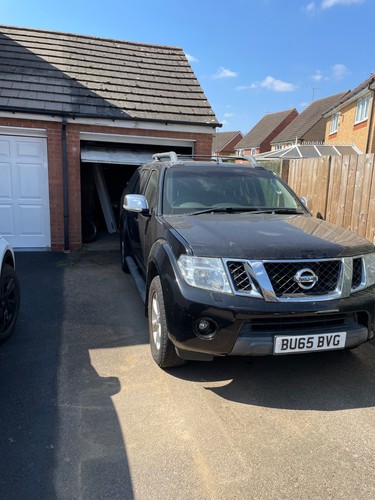 Nissan navara manual needs - nissan,