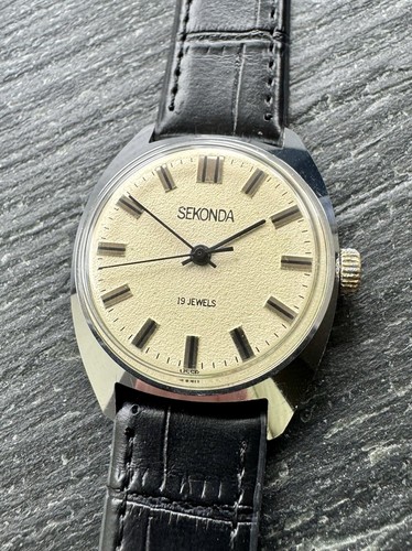 Vintage sekonda made ussr - made, in
