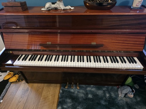 Upright piano calisia - piano,