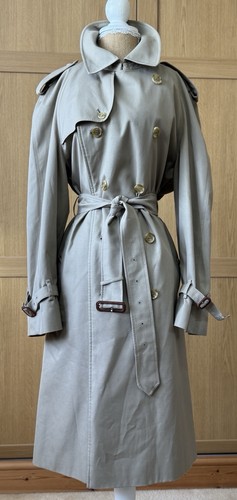 Burberry vintage beige - burberry,