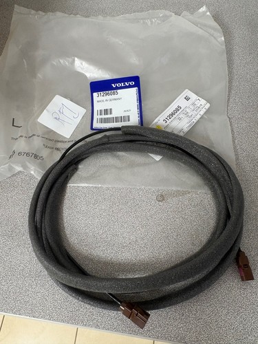 New genuine volvo xc60 - volvo,