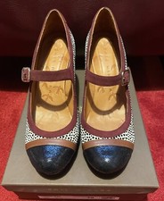 NIB Chie Mihara ‘Iona-P25’