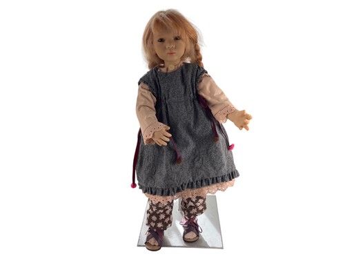 Artist doll annette - artist,