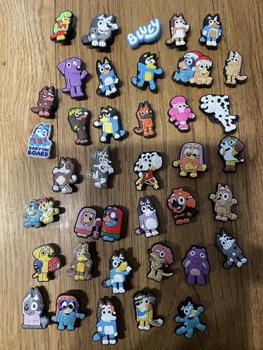Bluey croc charms box 38 - bluey,