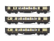 HORNBY 'OO' GAUGE RAKE OF 3 PULLMAN BROWN/CRM ASSORTED 'GOLDEN ARROW' COACHES