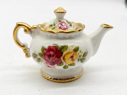 Vintage newhall miniature - newhall,