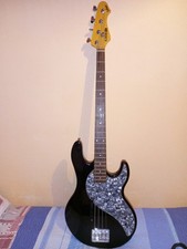 basso elettrico 4 line 6 variax