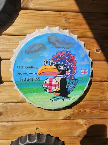 Hand painted bottle cap tin - hand,