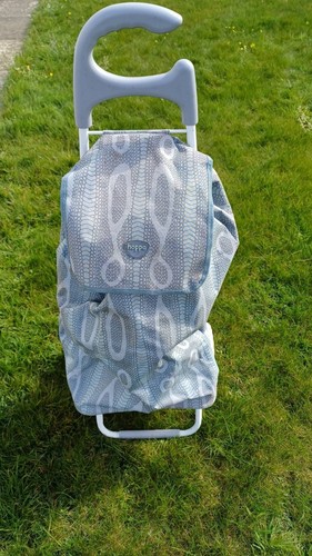 Hoppa shopper shopping - shopping, trolly