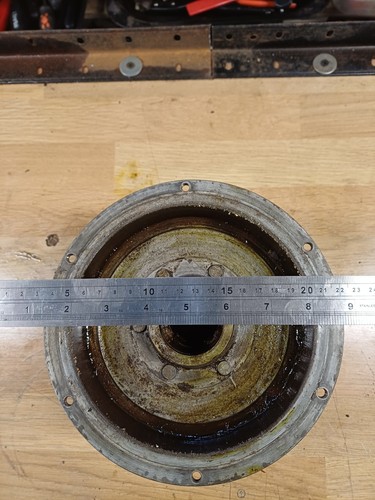 Rear wheel hub - hub, barnett