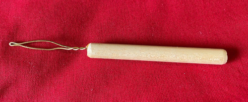 Threading tool for peg loom - for,