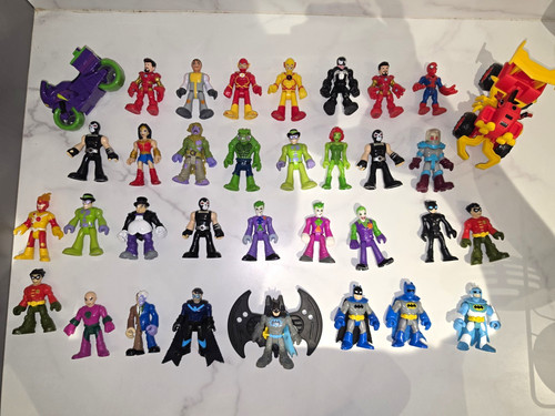 Imaginext figure bundle - figure,