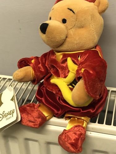 Disney store winnie the pooh - winnie,