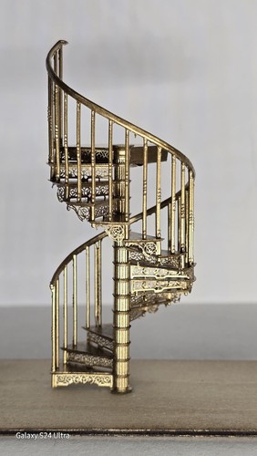 Spiral staircase unpainted - unpainted,