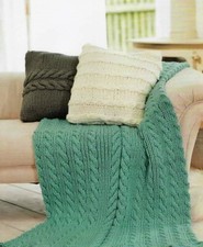 1824 CABLED BLANKET & CUSHION
