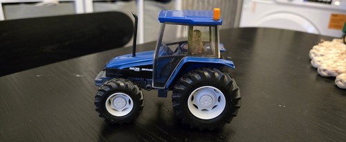 Britains new holland tractor - britains,