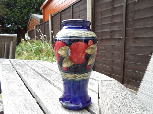 Moorcroft vintage banded - ,