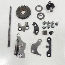 Suzuki GT 250 Gear Small Parts Clamps Drive Shafts Pinion 38649