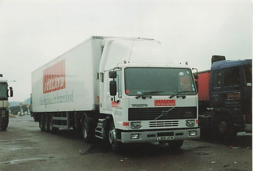 Volvo fl10 truck photo approx - truck,