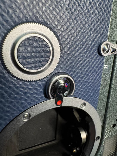 Silver black lens lock - lens,