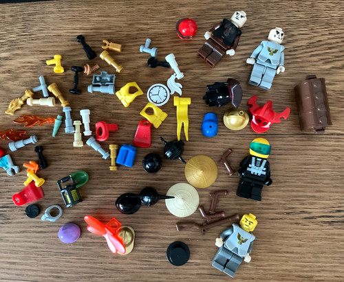 Lego bits and pieces