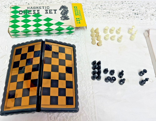 Magnetic travel chess - travel, set