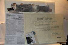 Hornby R2600M Tregenna Castle