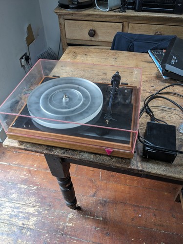 Pink triangle turntable pt1 - pink,