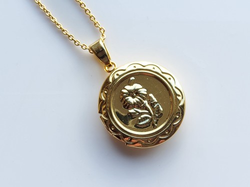 Gold round locket pendant - gold,