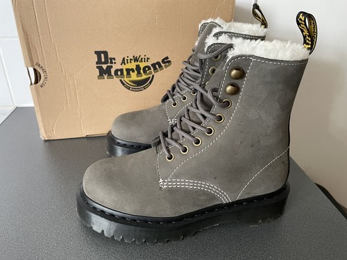 Genuine martens boots size - genuine,