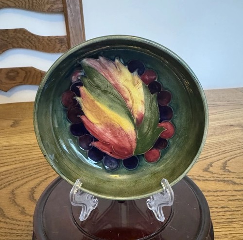 Moorcroft leaf and berry bowl - leaf,