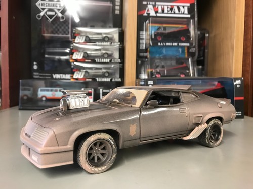 Ford falcon v8 - falcon,