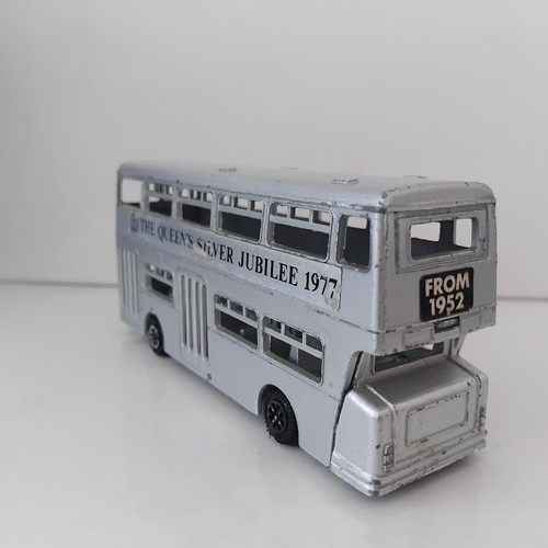 Dinky toys 297 silver - dinky,